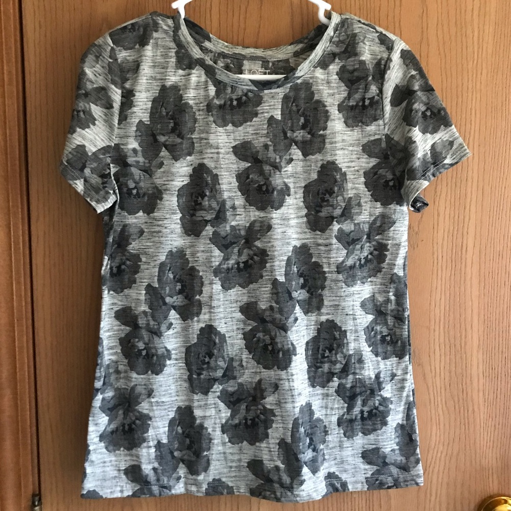 Floral Graphic Tee NWOT - Sz Small